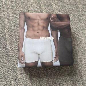SKIMS 5" Men's Boxer Briefs 3-Pack - White and Gray